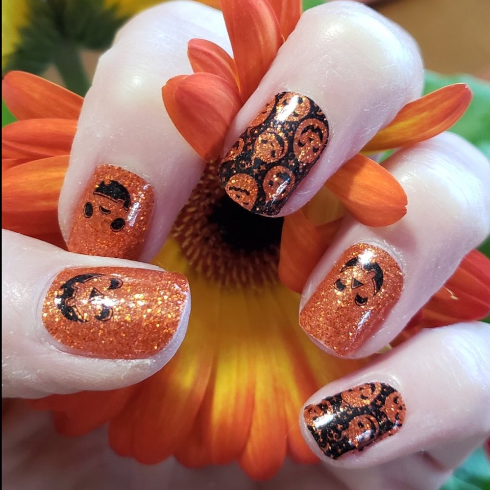 *Retired, HTF* Color Street: Oh My Gourd! | Halloween Orange Black Pumpkin - Picture 2 of 8